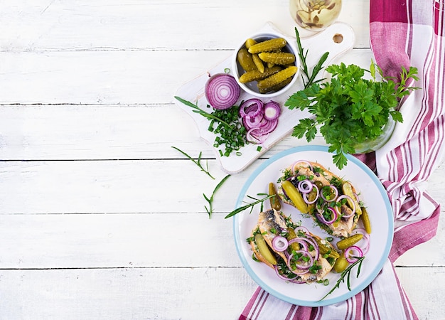 Farfurie cu preparat culinar colorat